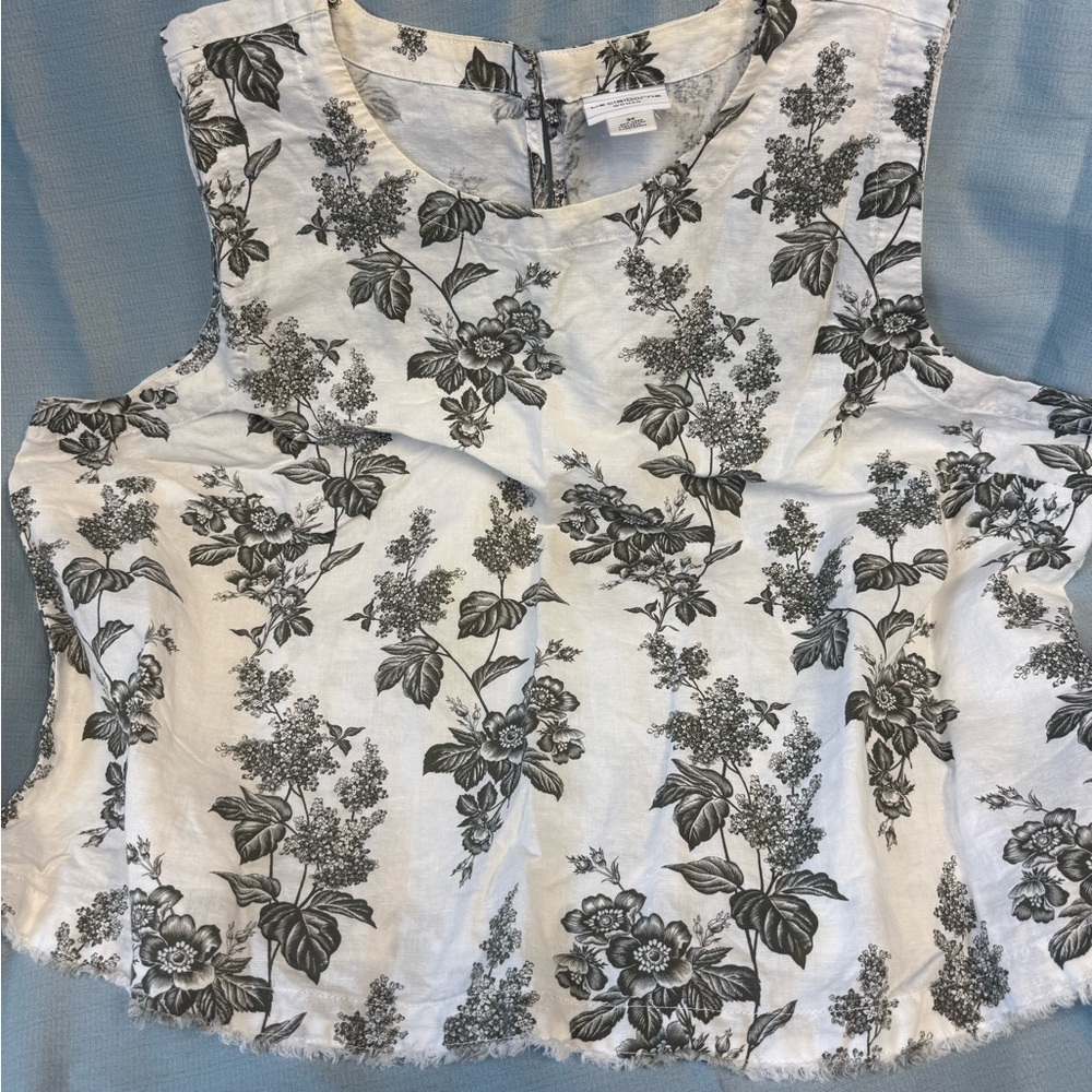 Liz Claiborne Sleeveless Linen Blouse